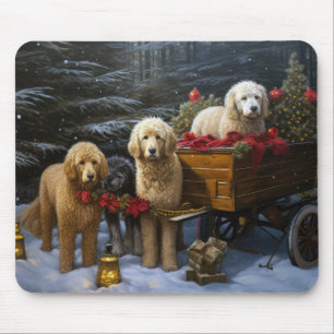 Goldendoodle Snowy Sleigh Weihnachtsdekor Mousepad