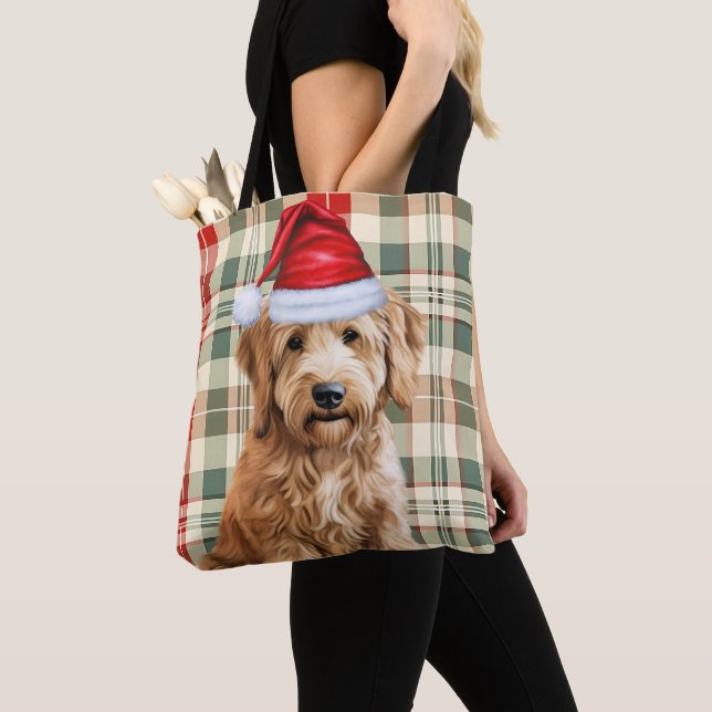 Goldendoodle Weihnachts-Hund Saisonale Karierung (Von Nahem)