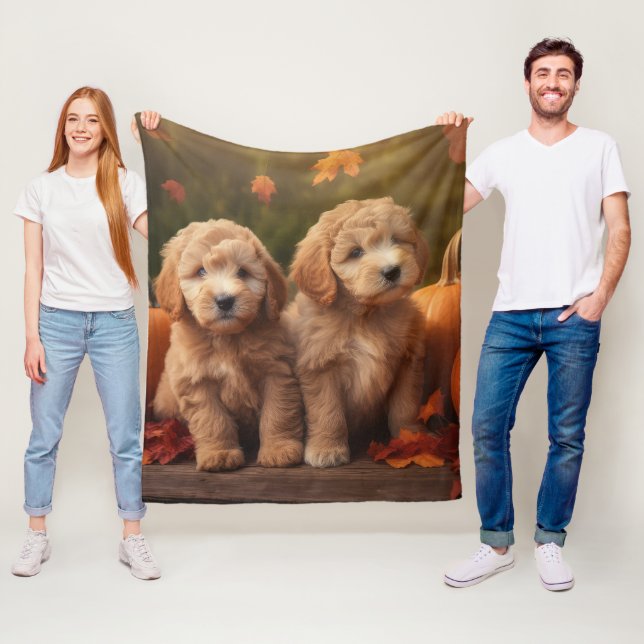 Goldendoodle Welpe Herbst Kürbis Fleecedecke (Beispiel)