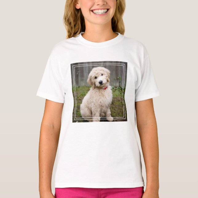 Goldendoodle Welpen im Gras T-Shirt (Vorderseite)