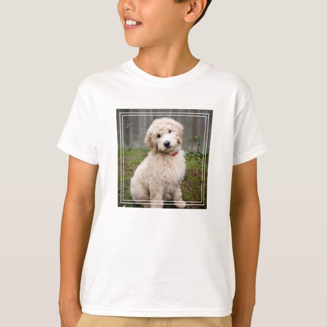 Goldendoodle Welpen im Gras T-Shirt (Vorderseite)