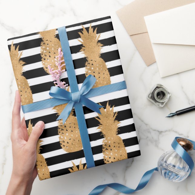 Goldene Ananas-Muster Tropisch  Geschenkpapier (Schenken)