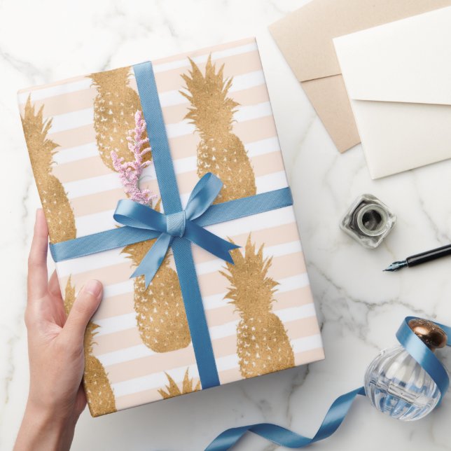 Goldene Ananas-Muster Tropisch  Geschenkpapier (Schenken)