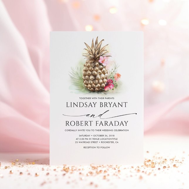 Goldene Ananas Pink Floral Beach Hochzeit Einladung (Tropical Exotic Island Wedding Invitations)