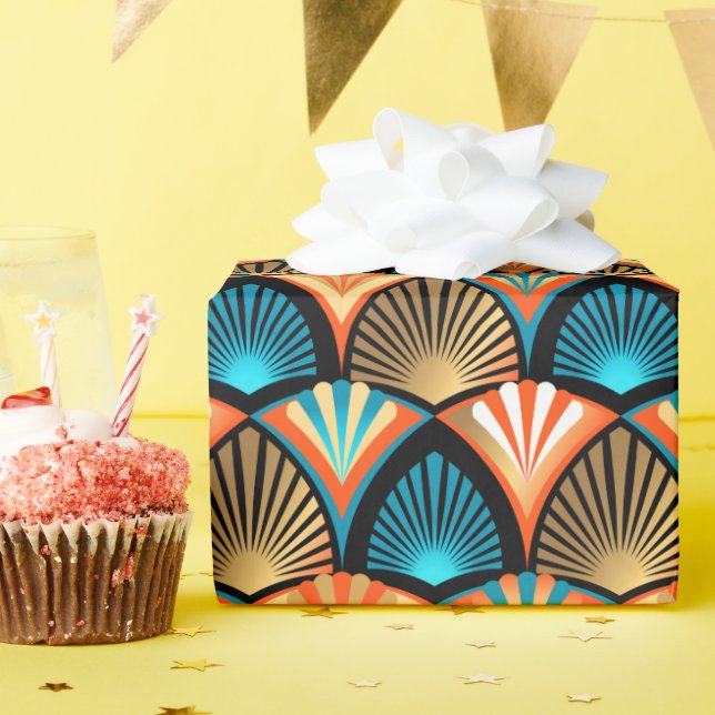 Goldene Blätter aus geometrischen Palmen im Art Dé Geschenkpapier (Geburtstagsparty)