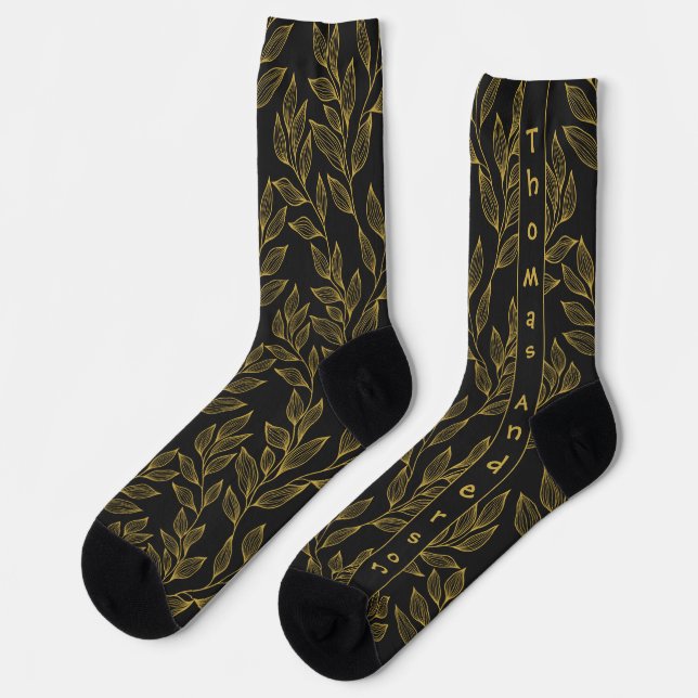 Goldene Blätter, vertikaler Name auf Schwarz Socken (Linkes Detail)