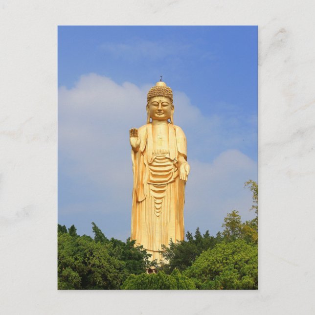 Goldene Buddha-Statue, handgestiegen, Bäume Postkarte (Vorderseite)