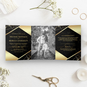 Goldene geometrische schwarze Marmor-Foto-Hochzeit Dreifach Gefaltete Einladung