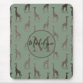 Goldene Giraffe auf Sage Green Mousepad