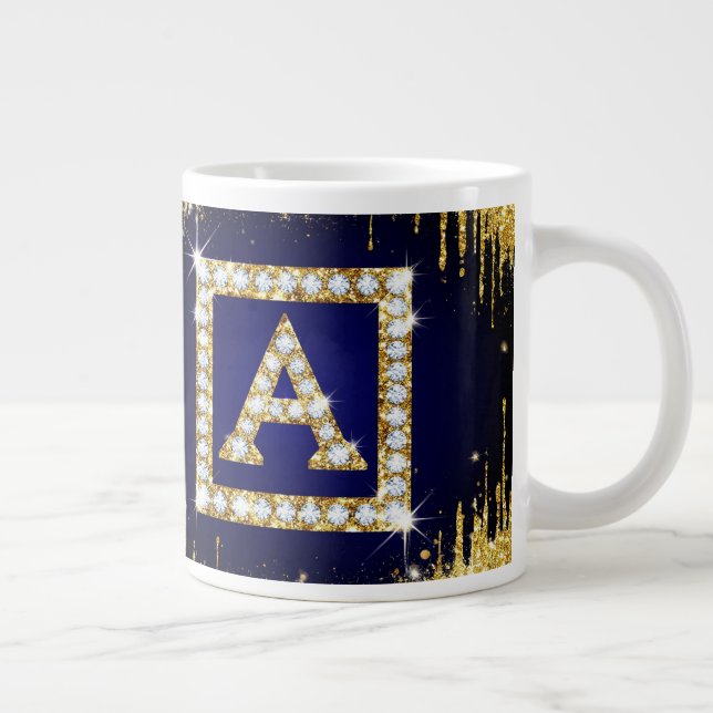 Goldene Monogramm-Initiale A mit blauem Glitter Jumbo-Tasse (Rechts)