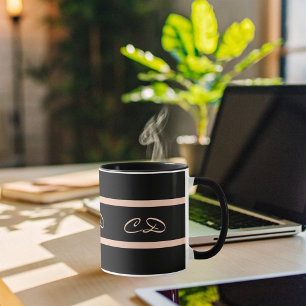 Goldene Monogramm-Initialen der Schwarzen Rose Tasse