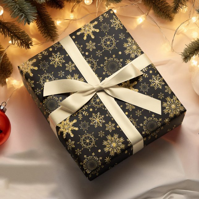 Goldene Schneeflocke auf schwarzem Hintergrund Wei Geschenkpapier (Von Creator hochgeladen)