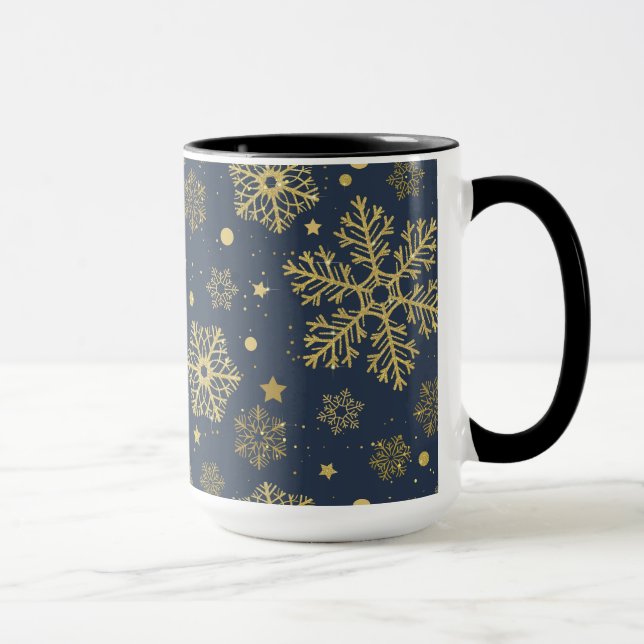 Goldene Schneeflocken auf der Marine Tasse (Rechts)