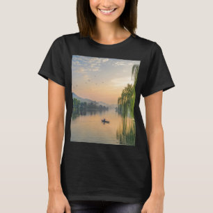 Goldene Sonnenuntergangs-Flussreise T-Shirt