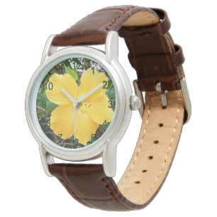 "Goldene Strahlung: Gelbe Hibiskus Blume auf einem Armbanduhr