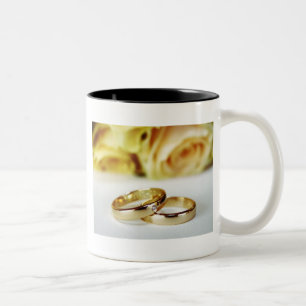 Goldene Trauringe/Heirat Zweifarbige Tasse