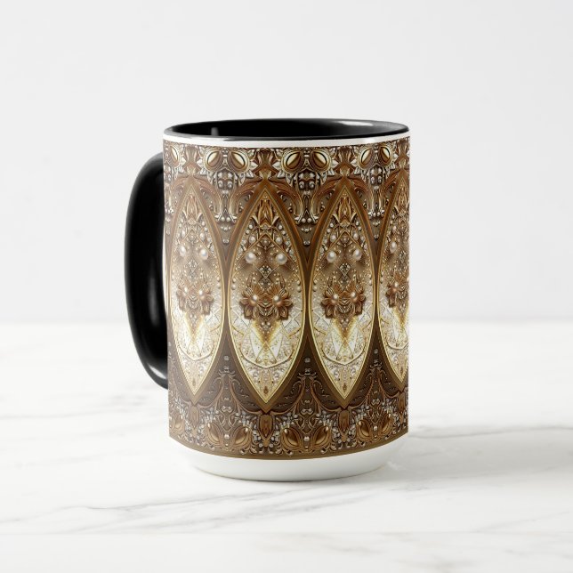 Goldene verzierte Tasse (Vorderseite Links)