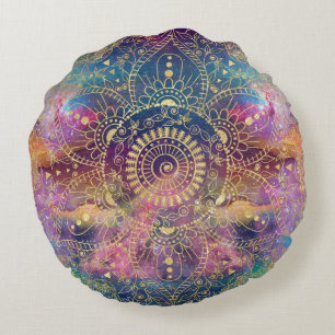 Goldene Wasserfarbe und Nebula Mandala Rundes Kissen