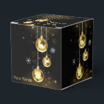 Goldene Weihnachtsschmuck Shiny Stars Schwarz Geschenkschachtel<br><div class="desc">Weihnachten Golden Ornaments Shiny Stars Black Gefälligkeitsboxen. Einzigartiges,  schönes,  stilvolles Design. Leicht personalisiert zu sein. Schriftart Stil,  Größe und Farben können geändert werden. Matching-Elemente verfügbar.</div>