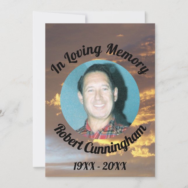 Goldene Wolken Sonnenuntergang Foto in Love Memory Einladung (Vorderseite)