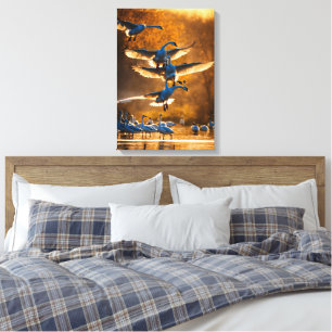 Goldener Aufstieg: Tanz der Schwäne Leinwanddruck