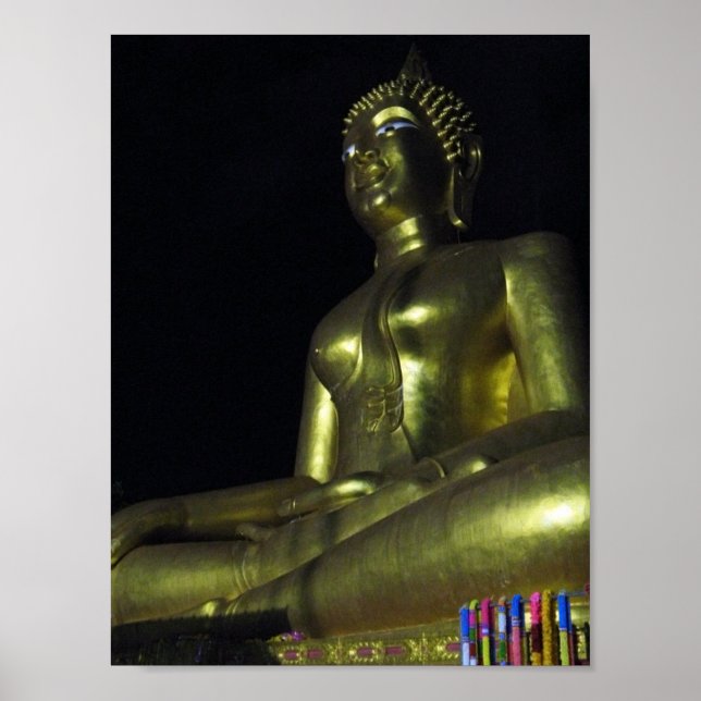 Goldener Buddha in der Nacht Poster (Vorne)