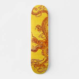 Goldener Drache Skateboard