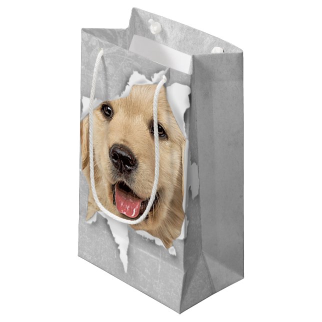 Goldener Retriever im Papierloch Kleine Geschenktüte (Vorderseite Schrägansicht)
