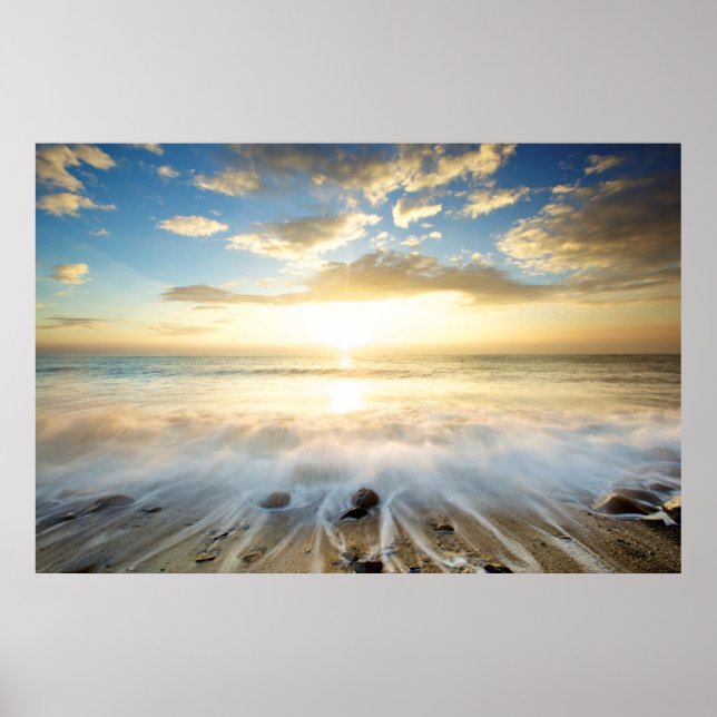 Goldener Sonnenaufgang Poster (Vorne)