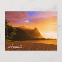 Goldener Sonnenuntergang am Strand, Hawaii