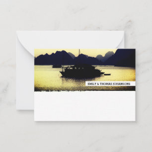 Goldener Sonnenuntergang, Halong-Bucht-Boote - Vie Mitteilungskarte