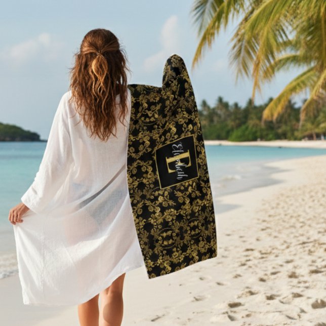 Goldenes Blatt und schwarzer Luxus | Monogramm Strandtuch (Von Creator hochgeladen)