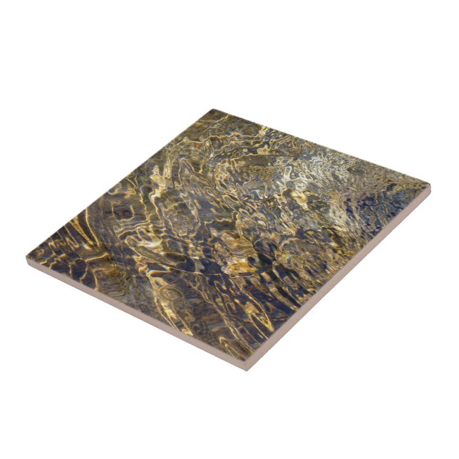 Goldenes Brunnen-Wasser 2 Fliese (Seite)