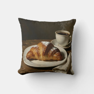 Goldenes Croissant Kaffee Stilleben Kissen