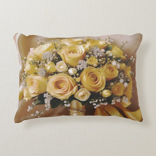 "Goldenes Glühen: Eine gefällige Rose Bouquet der  Dekokissen (Vorderseite)