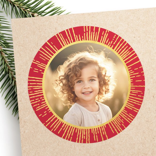 Goldenes Gradient Sonnenaufgang Foto Weihnachten R Runder Aufkleber (Golden gradient sunburst photo Christmas red Classic Round Sticker)