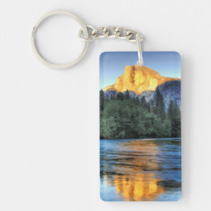 Goldenes Licht auf halber Haube Schlüsselanhänger