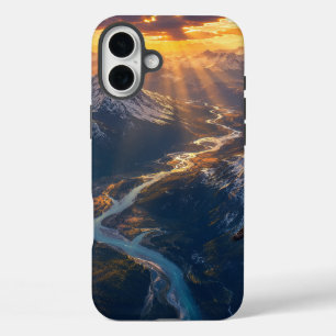 Goldenes Licht über dem alpinen Fluss001 iPhone 16 Plus Hülle