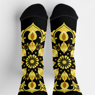 Goldenes Mandala-Design mit symmetrischen Mustern Socken