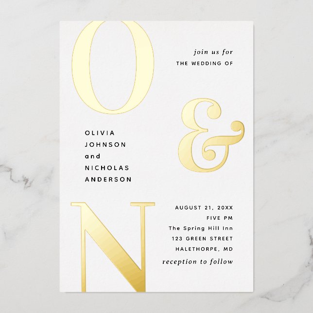 Goldfette Typografie Moderne Hochzeit + Details Folieneinladung (Vorderseite)