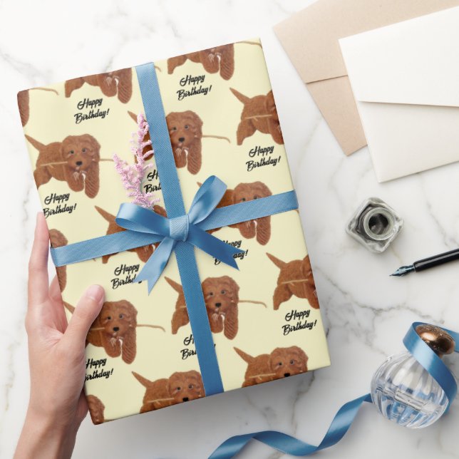 Goldie Golden Doodle Yellow Geschenkpapier (Schenken)