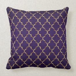 GoldQuatrefoil Muster auf der Pflaume lila Kissen