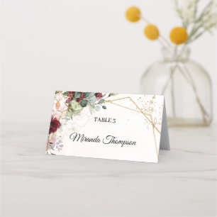 Goldrahmen aus Eukalyptus-Blüten und Bordeaux Platzkarte