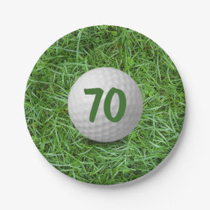 Golf Ball am 70. Geburtstag auf Grass Paper Plate Pappteller