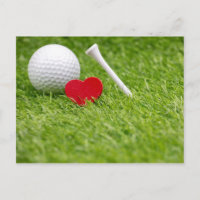 Golf-Ball mit Liebe-Herzform und Tee