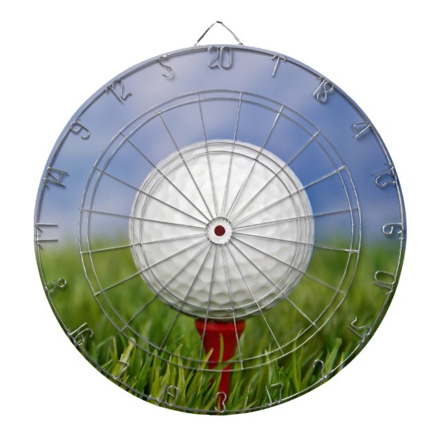 Golf Ball on Red T-Shirt Dartscheibe (vorne)