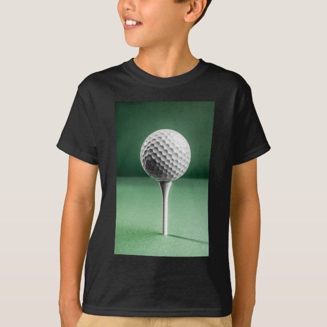 Golf Ball on T-Shirt (Vorderseite)