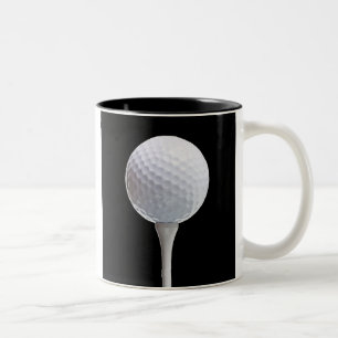 Golf-Ball u. T-Shirt auf Schwarzem - Zweifarbige Tasse