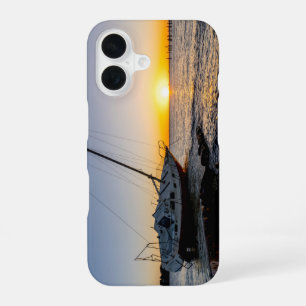 Golf Breeze Sailboat and Jetty Sunset iPhone Case 16 Hülle