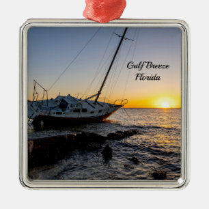 Golf Breeze Sailboat and Jetty Sunset Ornament Aus Metall